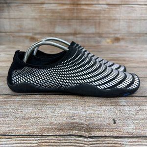 Fantiny Slip On Water Shoes Men Size 8 Light Weight Water Shoes - NEW